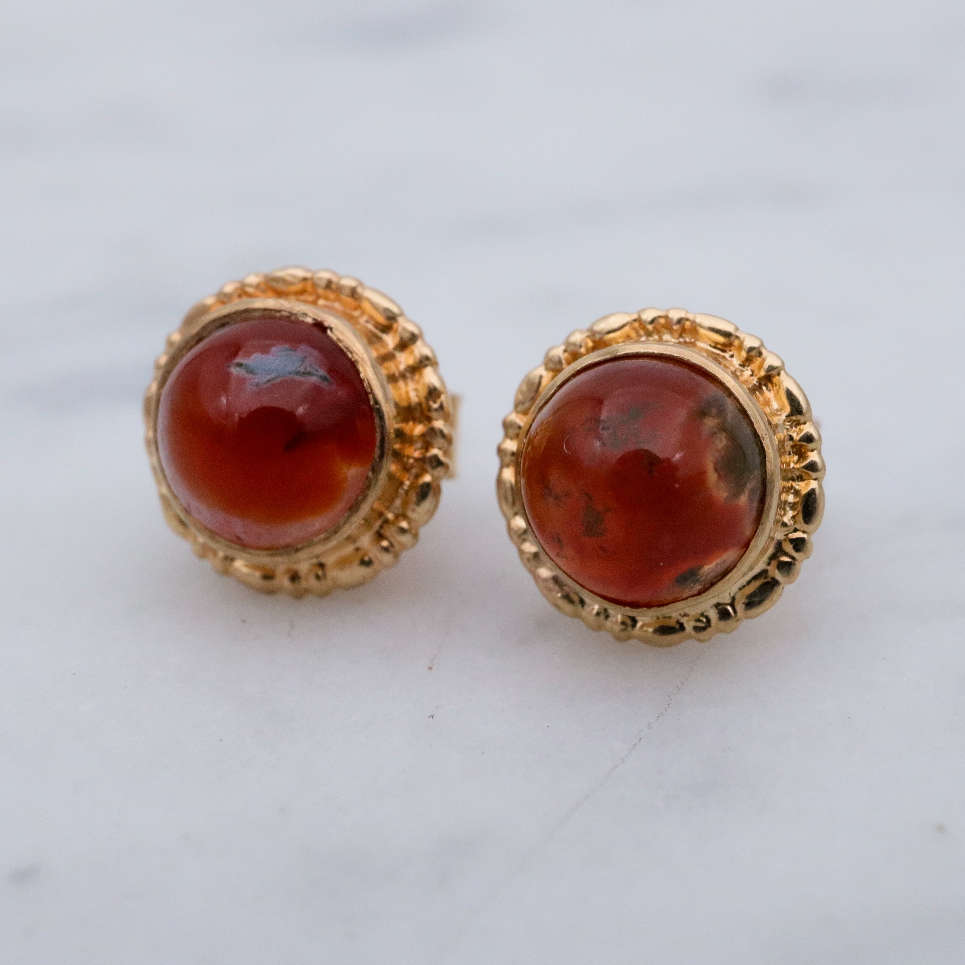 Vintage 9k gold red moss agate stud earrings